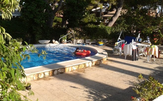 Resale - Villa -
Campoamor - Costa Blanca