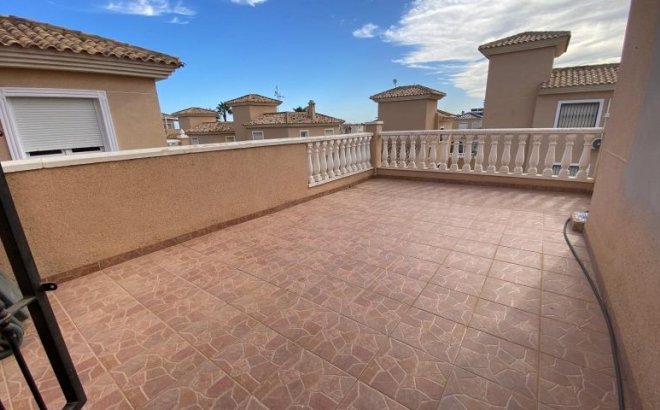 Resale - Villa -
Orihuela Costa - Costa Blanca