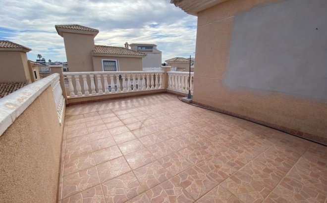 Resale - Villa -
Orihuela Costa - Costa Blanca