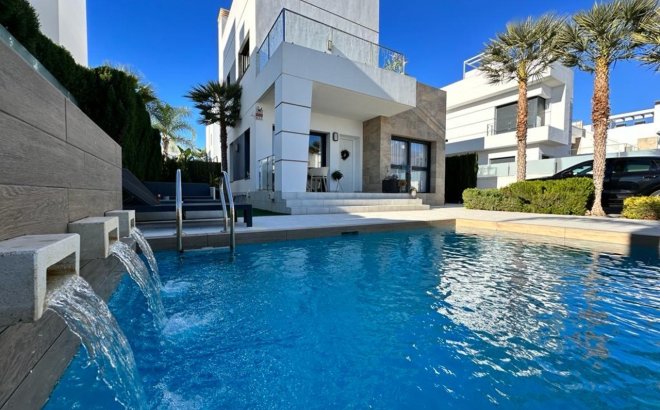 Resale - Villa -
Ciudad Quesada - Costa Blanca