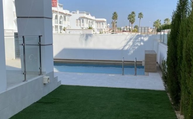 Resale - Villa -
Ciudad Quesada - Costa Blanca