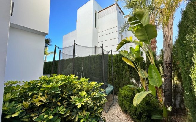 Resale - Villa -
Ciudad Quesada - Costa Blanca