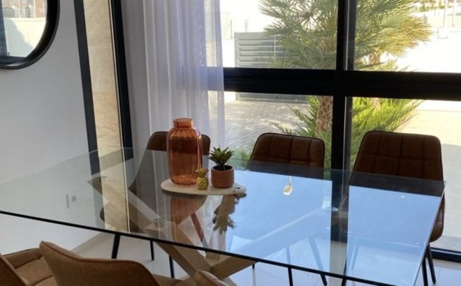 Resale - Villa -
Ciudad Quesada - Costa Blanca