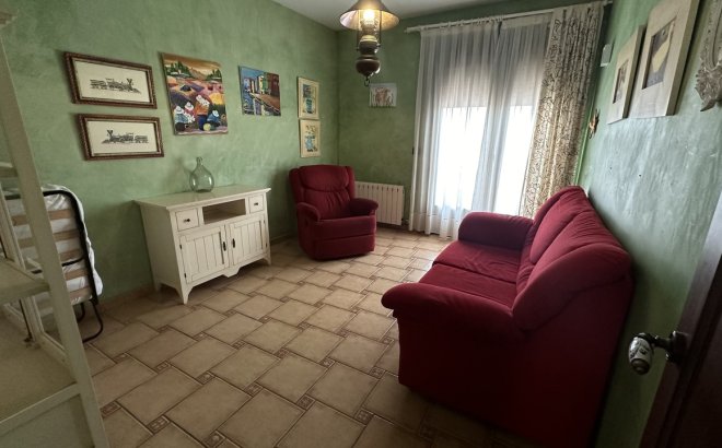 Revente - Villa -
San Miguel de Salinas - Inland