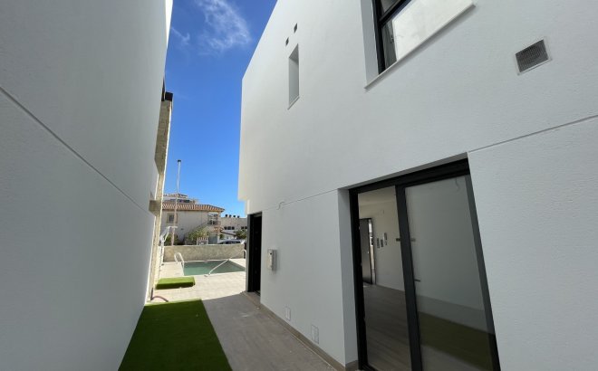 Resale - Apartment -
Pilar de la Horadada - Costa Blanca