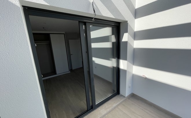 Resale - Apartment -
Pilar de la Horadada - Costa Blanca