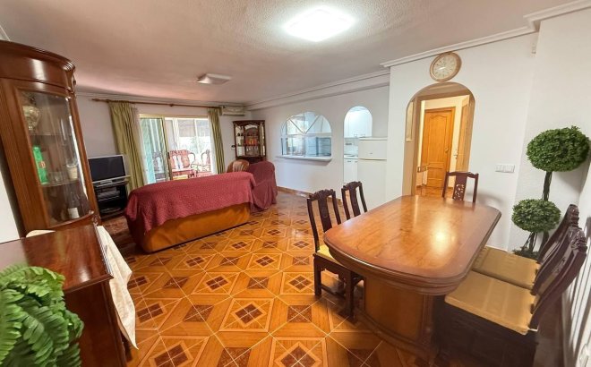 Revente - Appartement -
Orihuela Costa - Punta Prima