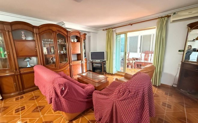 Revente - Appartement -
Orihuela Costa - Punta Prima