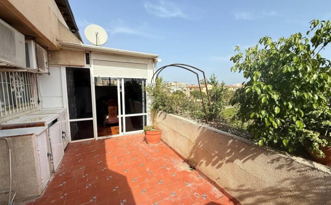 Revente - Appartement -
Orihuela Costa - Punta Prima