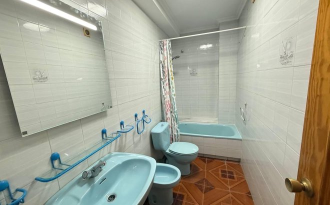 Revente - Appartement -
Orihuela Costa - Punta Prima