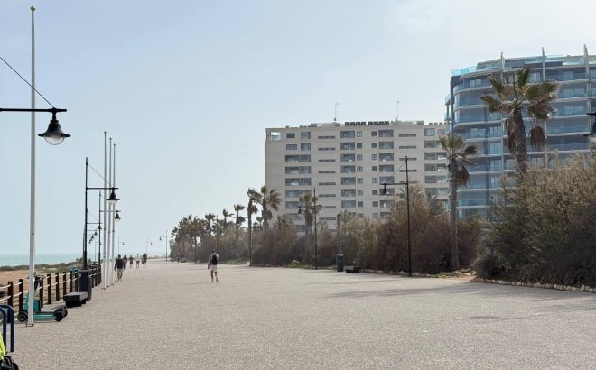 Revente - Appartement -
Orihuela Costa - Punta Prima