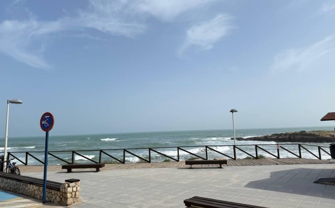 Revente - Appartement -
Orihuela Costa - Punta Prima