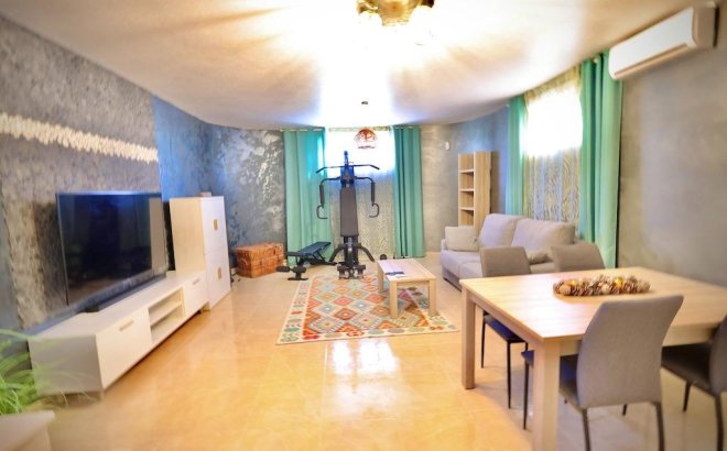 Resale - Villa -
San Miguel de Salinas - Inland