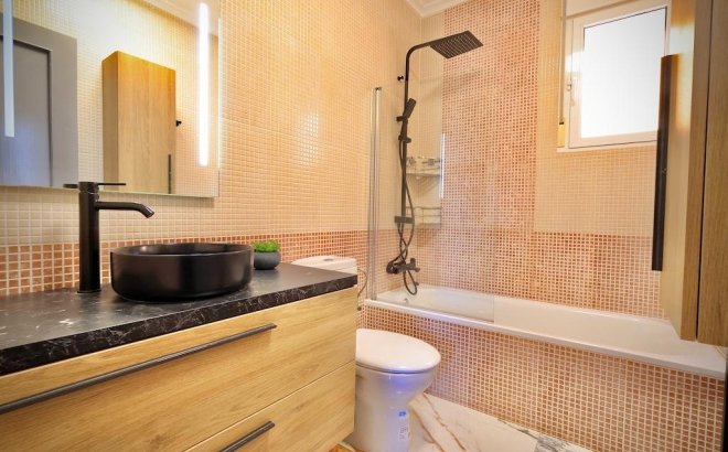 Resale - Villa -
San Miguel de Salinas - Inland