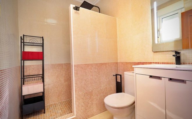 Resale - Villa -
San Miguel de Salinas - Inland