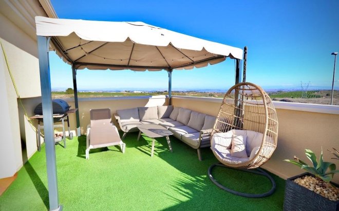 Resale - Villa -
San Miguel de Salinas - Inland