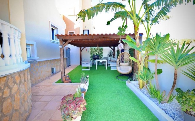 Resale - Villa -
San Miguel de Salinas - Inland