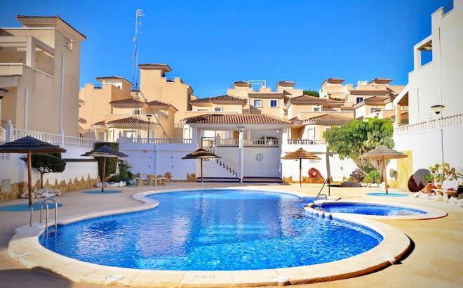 Resale - Villa -
San Miguel de Salinas - Inland