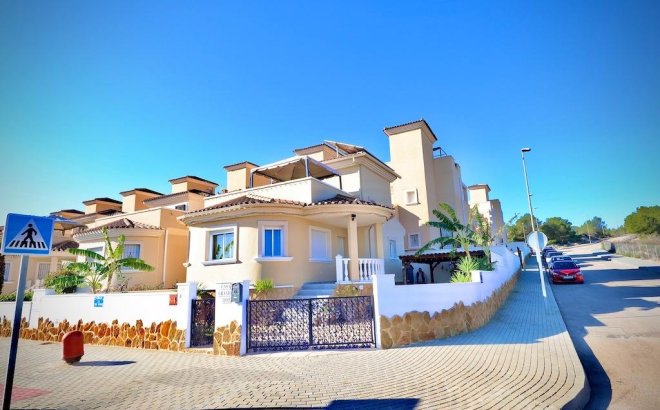 Resale - Villa -
San Miguel de Salinas - Inland