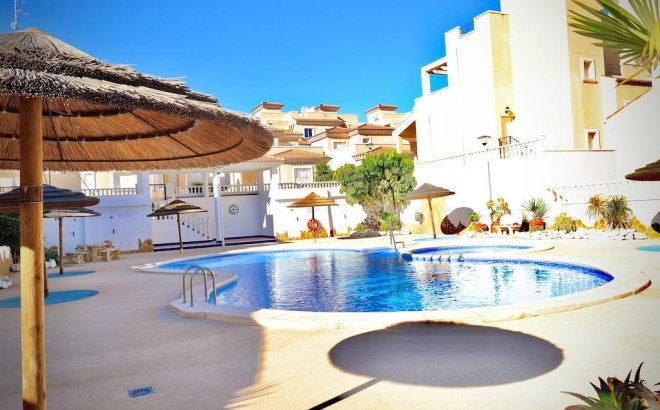 Resale - Villa -
San Miguel de Salinas - Inland