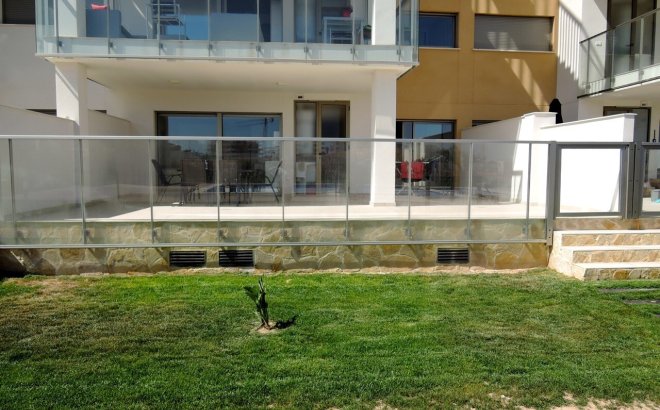 Resale - Apartment -
Villamartin