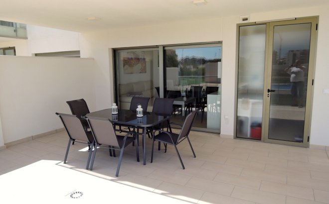 Resale - Apartment -
Villamartin