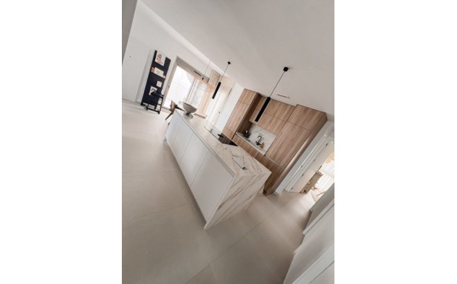 Resale - Villa -
San Miguel de Salinas - Inland