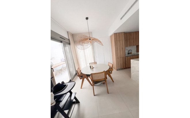 Resale - Villa -
San Miguel de Salinas - Inland