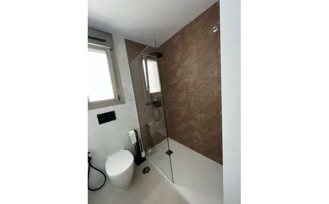 Resale - Villa -
San Miguel de Salinas - Inland