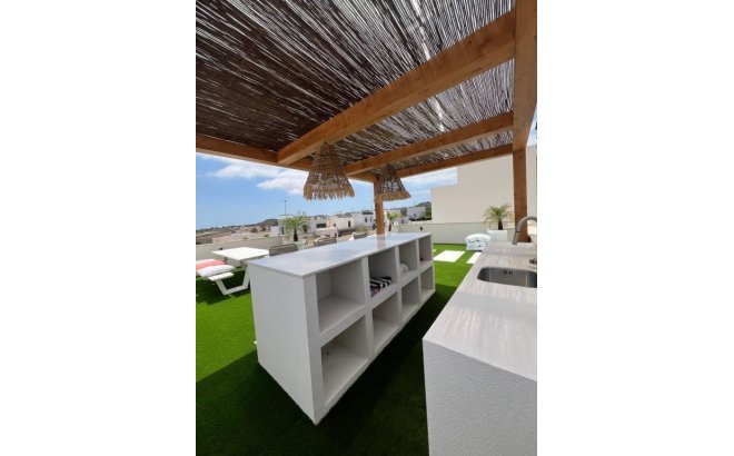 Resale - Villa -
San Miguel de Salinas - Inland