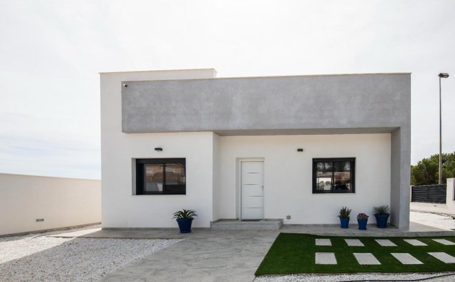 Resale - Villa -
Pinar de Campoverde - LOS ROMEROS