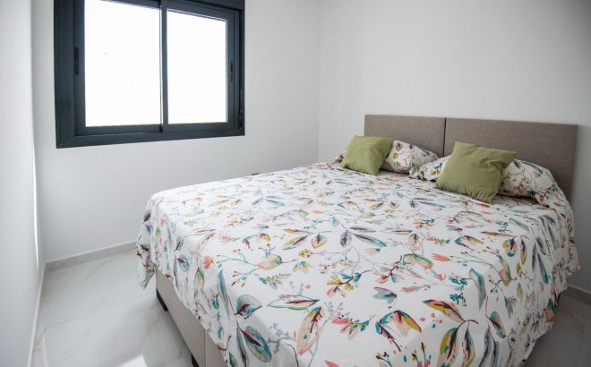 Resale - Villa -
Pinar de Campoverde - LOS ROMEROS