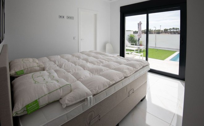 Resale - Villa -
Pinar de Campoverde - LOS ROMEROS