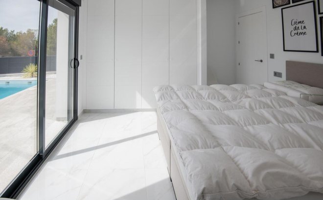 Resale - Villa -
Pinar de Campoverde - LOS ROMEROS