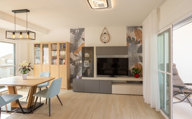 Revente - Appartement -
San Miguel de Salinas - Inland