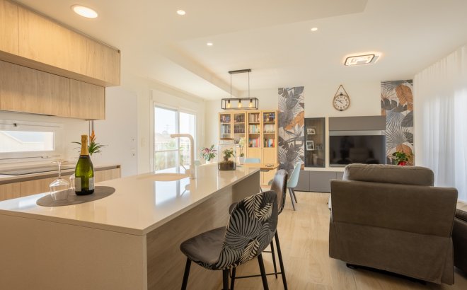 Revente - Appartement -
San Miguel de Salinas - Inland