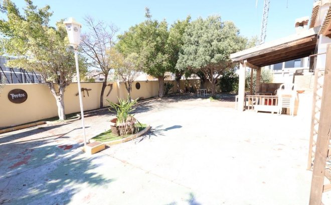 Resale - Commercial -
Orihuela Costa - Costa Blanca