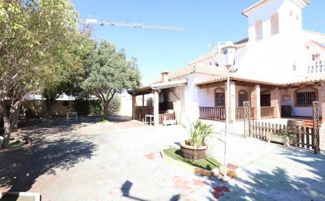 Resale - Commercial -
Orihuela Costa - Costa Blanca