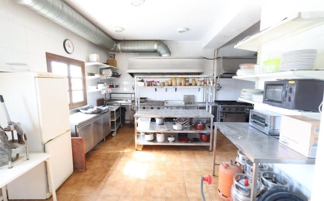 Resale - Commercial -
Orihuela Costa - Costa Blanca