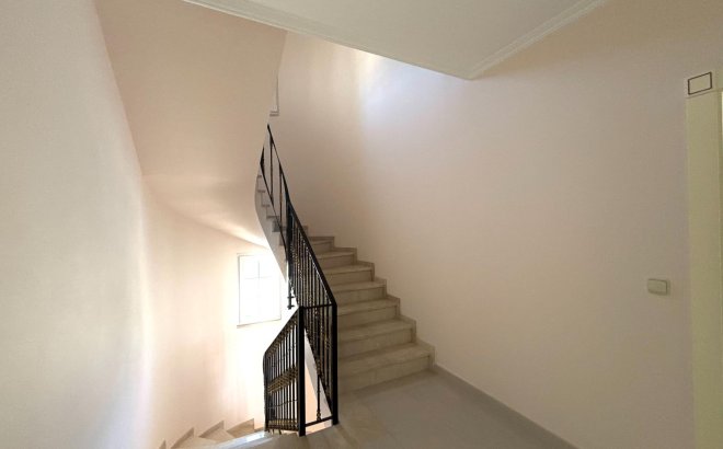 Revente - Villa -
Cabo Roig - Costa Blanca