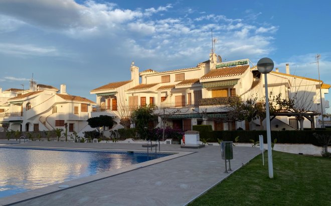 Resale - Apartment -
Pilar de la Horadada - Torre De La Horadada