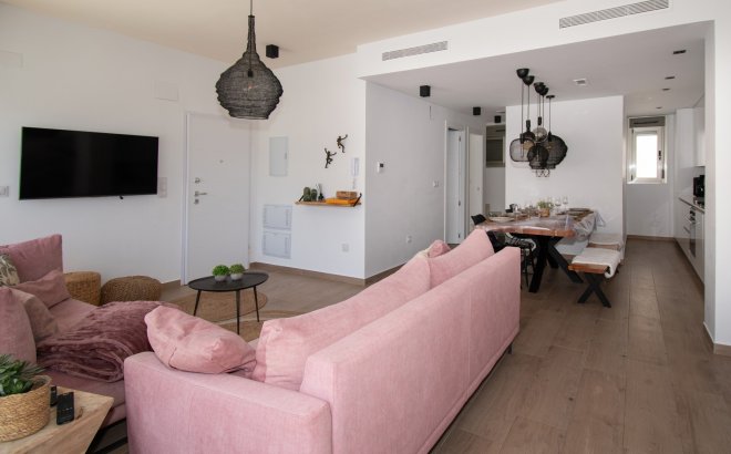 Resale - Villa -
Orihuela Costa - Costa Blanca