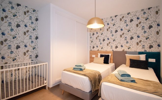 Resale - Villa -
Orihuela Costa - Costa Blanca