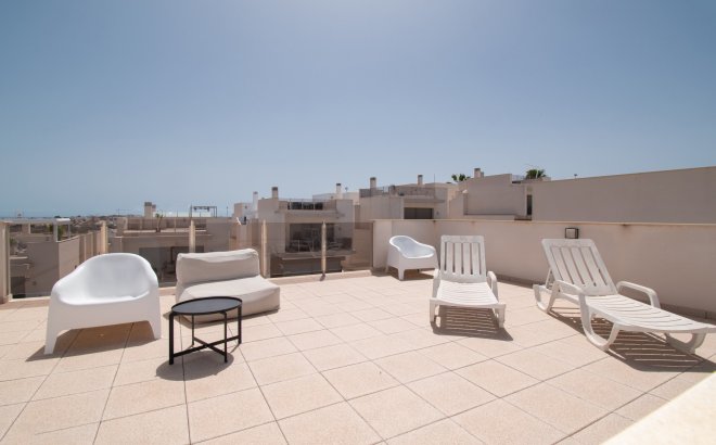 Resale - Villa -
Orihuela Costa - Costa Blanca