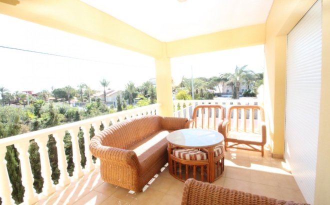 Resale - Villa -
Orihuela Costa - Costa Blanca