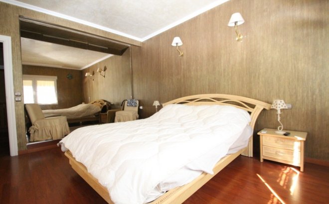 Resale - Villa -
Orihuela Costa - Costa Blanca