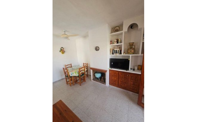 Resale - Bungalow -
Pilar de la Horadada - Costa Blanca