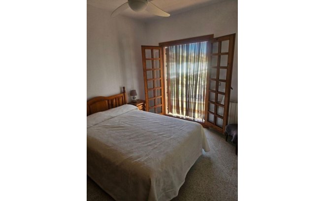 Resale - Bungalow -
Pilar de la Horadada - Costa Blanca