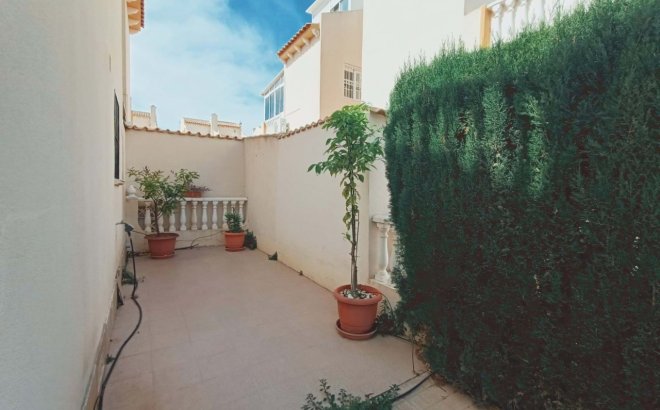 Resale - Quad Villa -
Playa Flamenca - Costa Blanca