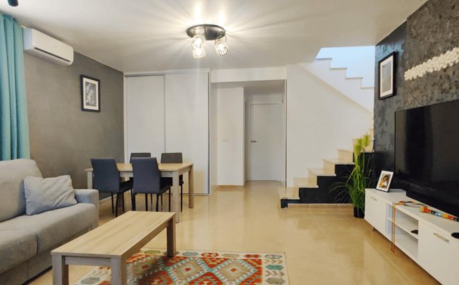 Resale - Town House -
San Miguel de Salinas - Mirador De San Miguel